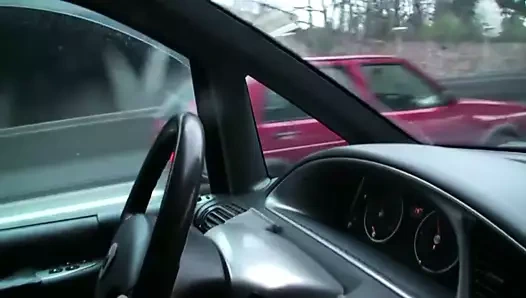 Ev hanımı jocelyne arabada becerdin