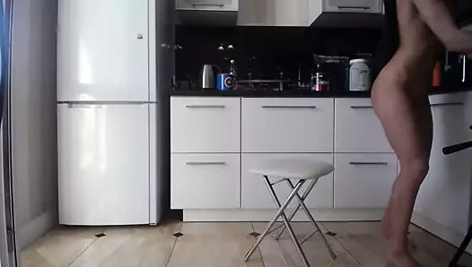 Web kamerası kızı sert dildoyla sikişiyor