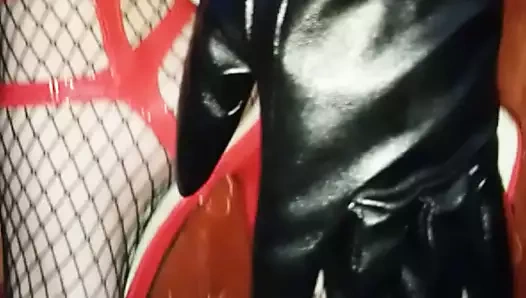 Bayan seksi bacaklar ve seksi kırmızı topuklu ayakkabılar!