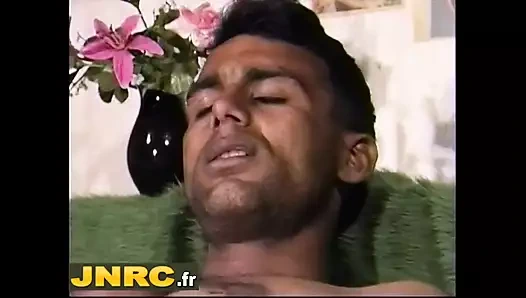 JNRC: genç kıllı bir Türk