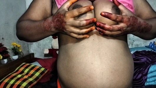 I fucked my desi bhabhi with dirty words and fucked her pussy until it burst.