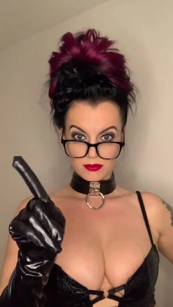 Хочешь увидеть больше меня?