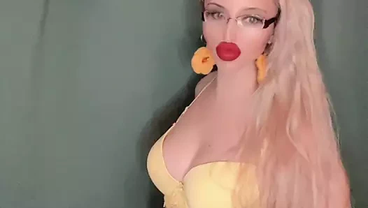 Yıldızların içinde kayboldu resmi müzik klibi