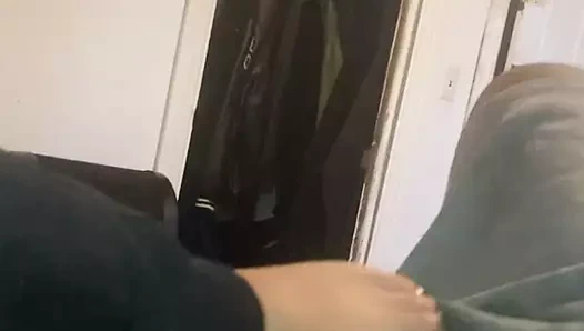 Abanoz ayaklar sürtme benim çük