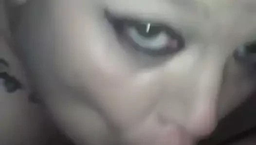 Yumuşak yarağımı emiyor