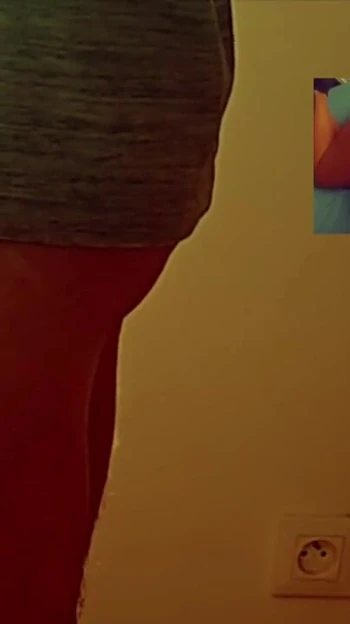 Волнующий момент из "Муж моей лучшей подруги обожает это, когда я останусь с ними"