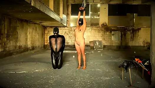 Dominatrix sahibe April - zevk için ceza - masturpic rose