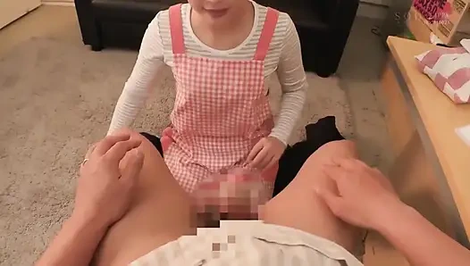 Sevimli kısa saçlı kadın iş arkadaşıyla seks yapıyor, oral seks becerileri gerçekten iyi. Bölüm 2