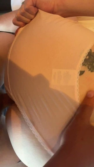 Başlarken becerdin içinde benim pembe pamuklu külot