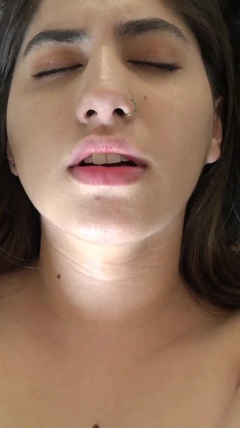 Встречаешь новую девушку Веронику, и она жаждет идти