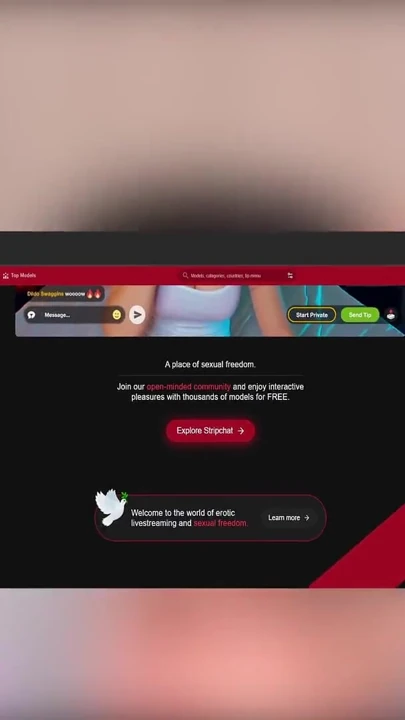 Sürtük esmer büyük dildoyu gırtlağına kadar alıyor: öğürüyor, salya akıtıyor, seviyor - striptizde tam şov | Klip 1