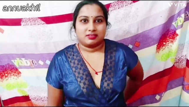 Hintli üvey erkek kardeş ve üvey kız kardeş sert sikişiyor