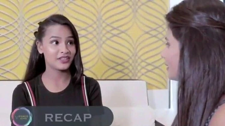 देसी पत्नी और उसका प्रेमी देख रहे हैं उसके पति को चोदते हुए