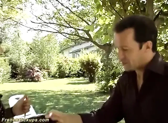 Tatlı kız anal seks için çıldırıyor