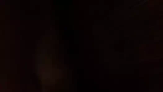 çok kirli ayakları yalamak