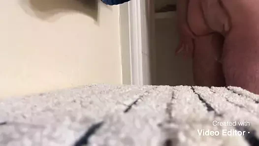 Bu adam tamamen ıslak