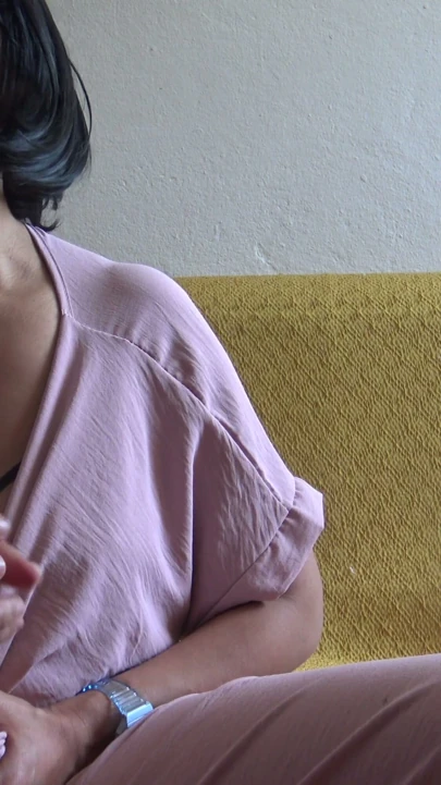 Sapık olgun Fransız orta yaşlı seksi kadın göt deliğini sikmek istiyor | Klip 1