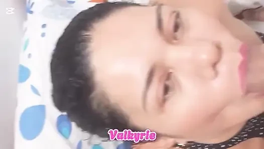 Genç karımın melek gibi bir yüzü var (şaşırdım)