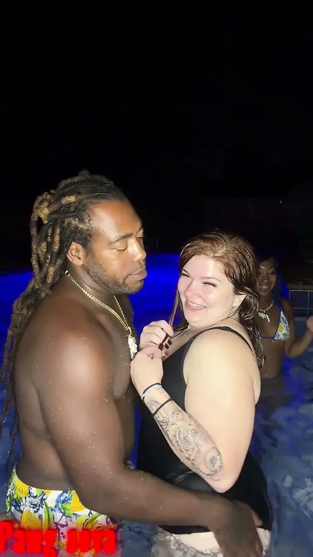 Havuzda en iyi arkadaşım Fijii pornbox ve Str8rich bizi acımasızca sert sikiyor