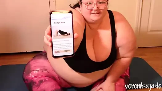 Çok güzel karınlar: yoga zamanı