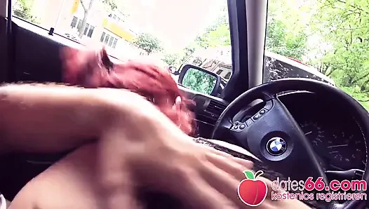Jenny tren raylarının yanında sikiliyor!