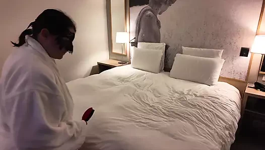 Yeni oyuncağımla eğleniyorum, sahibim beni almaya geliyor (bölüm 1)