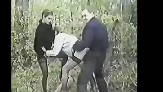 Iki amatör milfs içinde çorap sikme şanslı adam içinde the orman