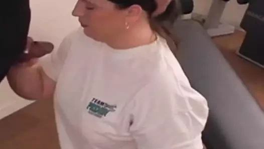 Mükemmel iri güzel kadın amatör kızıl saçlı oral seks