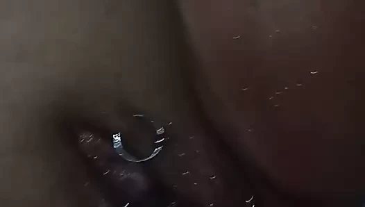 yumruklama deldi ıslak KEDİ