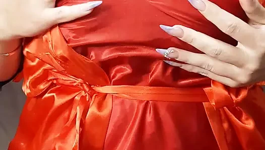 Benim büyük memelerim senin sikini istiyor...onu bir yapay penis için istiyorum...