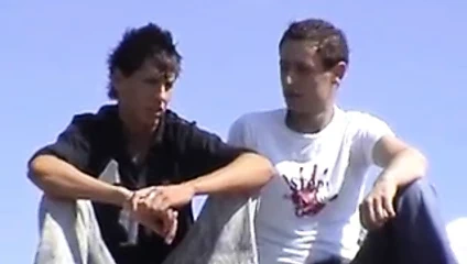 Sevimli arkadaşlar bir sohbetten bir gay sikme açık havada olsun