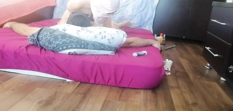 Amatör çift evde ateşli seks