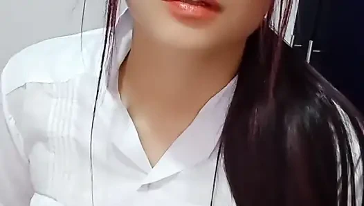 Öğrenci kız görüntülü görüşmeden sonra üvey erkek kardeşiyle