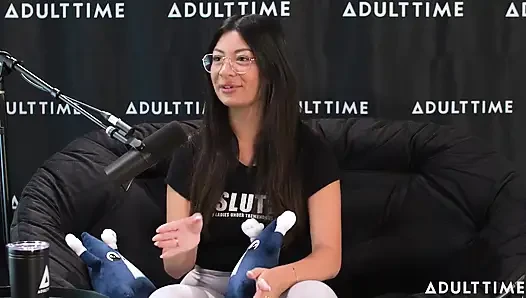 Cami Strella bir kült hayatta kalmak, tiktok şöhreti ve tek eşlilik dışı | Adult Time Podcast