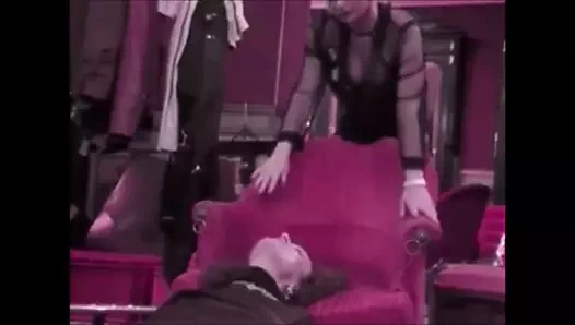 Alman yaşlı bayanlar aşırı 4 (yeniden renklendirildi)