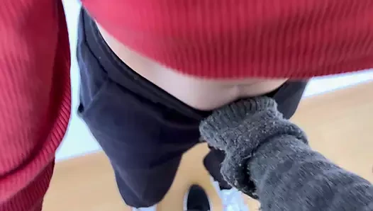 Kocam evde değilken temizlikçi kadını sikiyorum