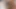 Darkhaired üniversiteli kız Irene rüzgara doğru geçişte gezinmekten hoşlanıyor
