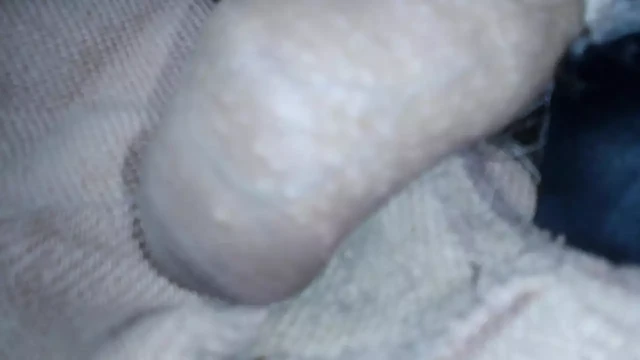 Süt dolu büyük penisli genç Kolombiyalı porno