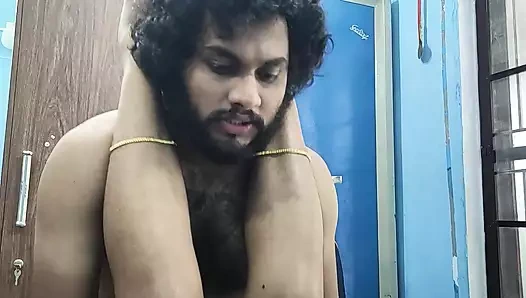 Hintli çift tarafından sert sikişen sari romantizm uzun dudak kilidi