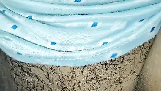 Pencaplı Evli Kadın Komşu Erkek Arkadaşıyla Aldatırken Evinde Onun Dışında Kimse Yok.