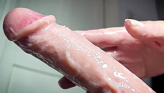 Fetiş.penis ovuyor.yarağa dokunuyor