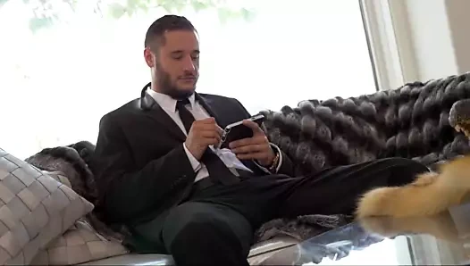 bana bak aidra fox solo bakıyor