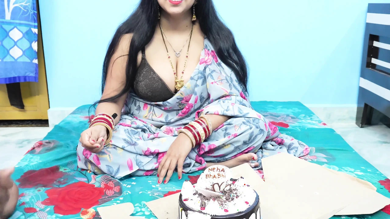 Exclusive: Husband Wife First Anniversary Cake Or Sex Romence Feat Neha Bhabhi By Faphouse (Full Video) - Austria Special