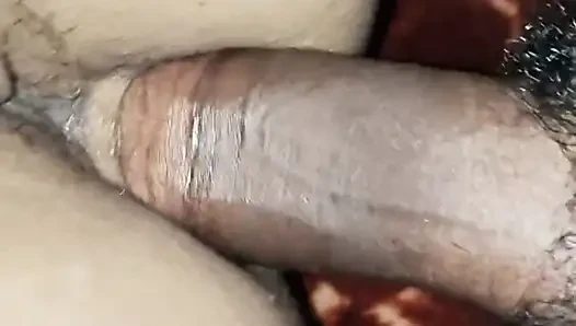Pooja karısının amına salatalık soktu, amcığı ve götü patladı