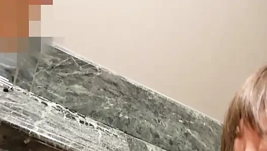 Sonsuz dayanıklılık. Adam asla yavaşlamıyor ve kadın daha fazlasını istiyor