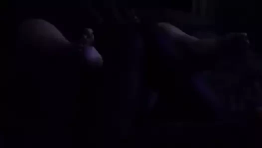 Arkadaşım beni sıcak karısı mina sikmek için davet ediyor