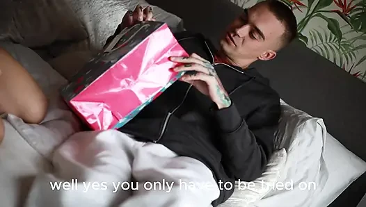 She Gave Him a T-shirt and Sat on His Face