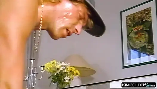 Leidenschaftlicher Blowjob und Tittenlecken