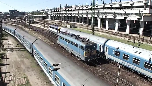 İki çift için küçük grup seks ateşli bir dörtlü seks yapıyor