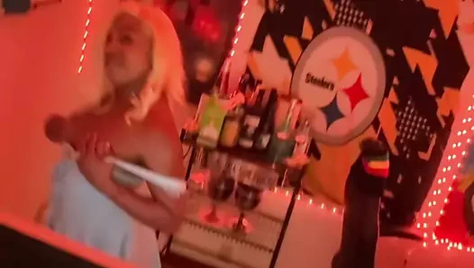 Üvey annem eve gelmeden önce gel ve beni sik